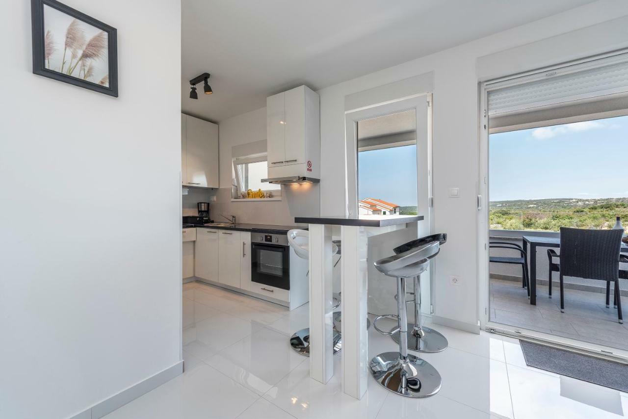 Adris 2 Luxury Modern Apartment With A Pool Novalja Zewnętrze zdjęcie